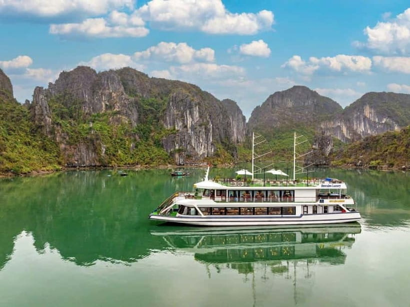 2-Day: Hanoi - Ninh Binh - Halong Bay Luxury Cruise - Trang An, the strongest stop in Ninh Binh