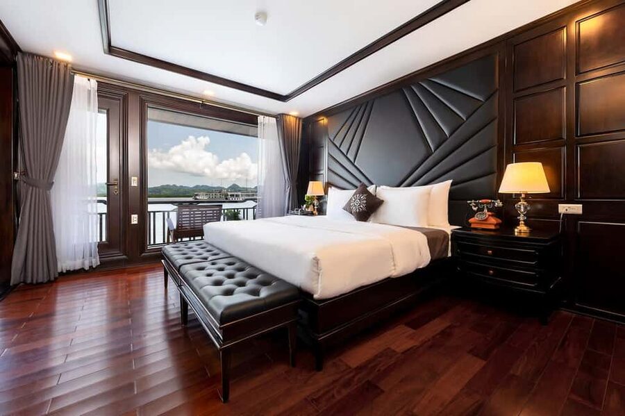 2 Days Halong 5 Stars Cruise with Free Pickup from Hanoi - Early morning tai chi and Lan Ha Bay
