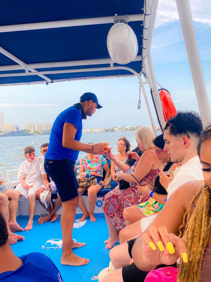 2-hour tour in Cartagena Sunset View in party boat - Motion, heat, and the missing bathroom