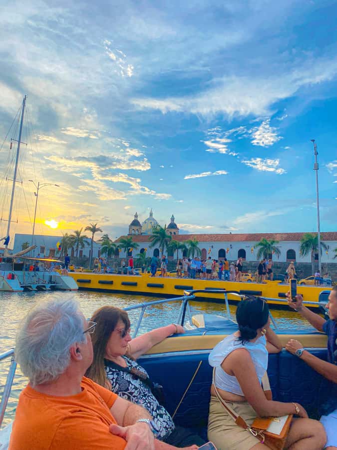 2-hour tour in Cartagena Sunset View in party boat - Catching the sunset near 5 p.m.