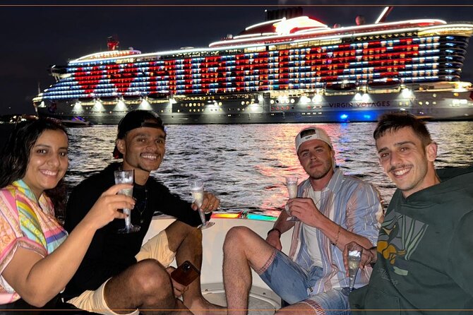 2 hrs Miami Private Boat Tour with Cooler, Ice, Bluetooth Stereo - Downtown Miami and Bayside from the water