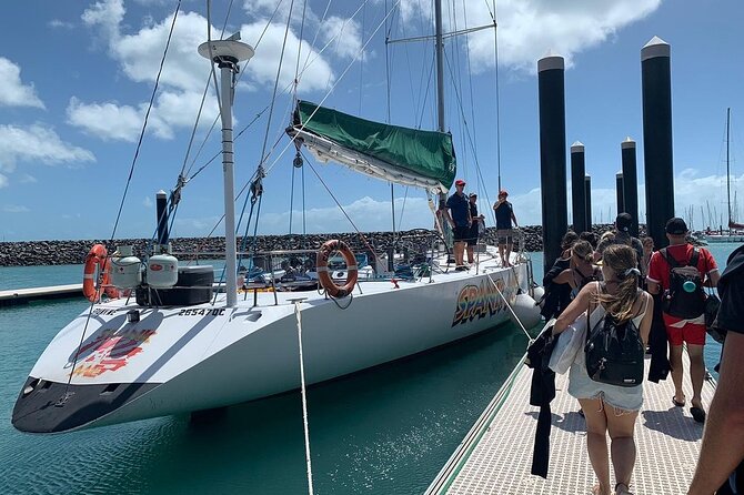 2-Night Whitsundays Sailing Cruise incl. Whitehaven Beach & Great Barrier Reef - Whitehaven Beach and the silica sand