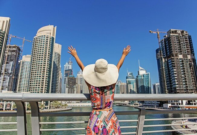 90 Minutes Speedboat Tour: Marina, Atlantis, Palm & Burj Al Arab - The essentials at a glance