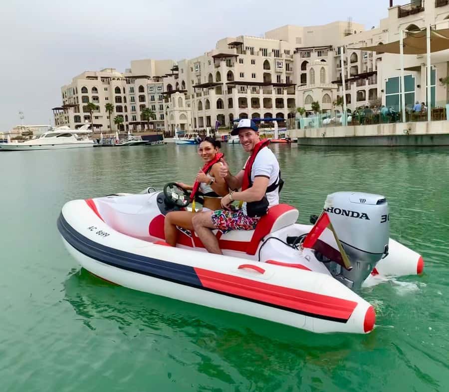 Abu Dhabi: Yas Island Self-Driving Guided Speedboat Tour - A swim at Peninsula Gold Beach
