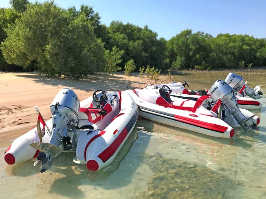 Abu Dhabi: Yas Island Self-Driving Guided Speedboat Tour - Aldar Headquarters and Al Raha Creek
