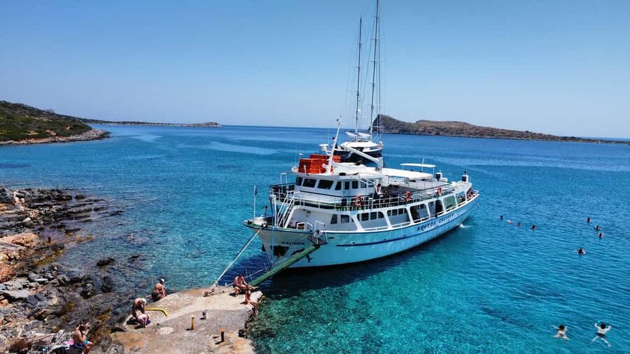 Agios Nikolaos: Fun Cruise Around Elounda Bay - Food, drinks, raki, and the onboard mood