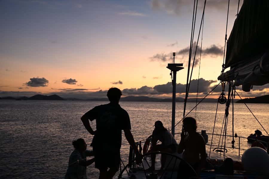 Airlie Beach: 2-Night Whitsundays Sailing Trip with Meals - Who should book this sailing trip?