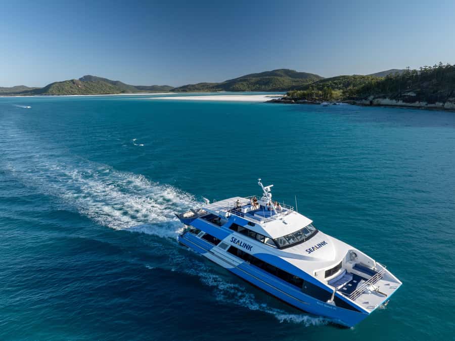 Airlie Beach: Hill Inlet Lookout and Whitehaven Beach Cruise - Food, drinks, and comfort onboard