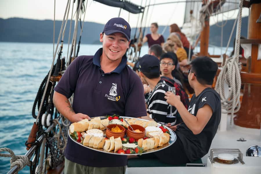 Airlie Beach: Providence Whitehaven Day Sail with Snorkeling - Key points to know before booking