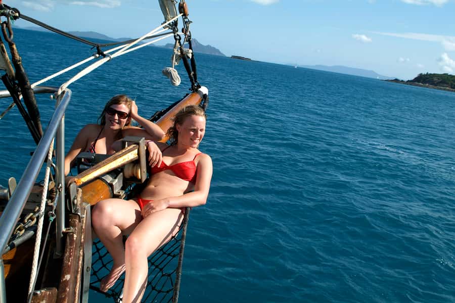 Airlie Beach: Providence Whitehaven Day Sail with Snorkeling - Who should book Providence