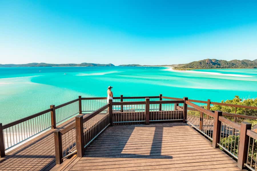 Airlie Beach: Whitsunday Islands 2-Day Sailing Tour - Leaving Airlie Beach on the Matador