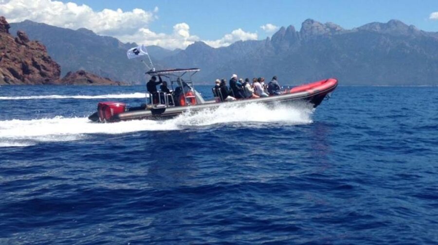 Ajaccio/Porticcio: Scandola & Piana Semi-Rigid Boat Day Trip - Two unhurried hours in Girolata