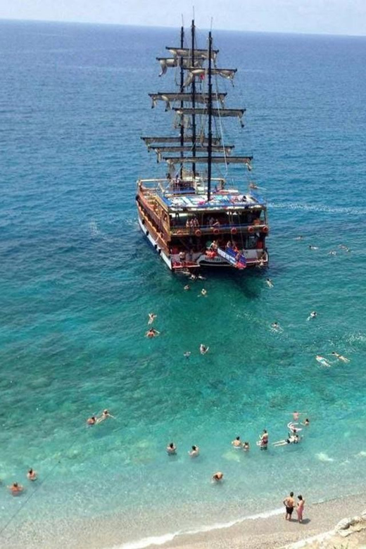 Alanya: Catamaran Boat Tour with Snorkeling with Lunch - Three or four swimming breaks