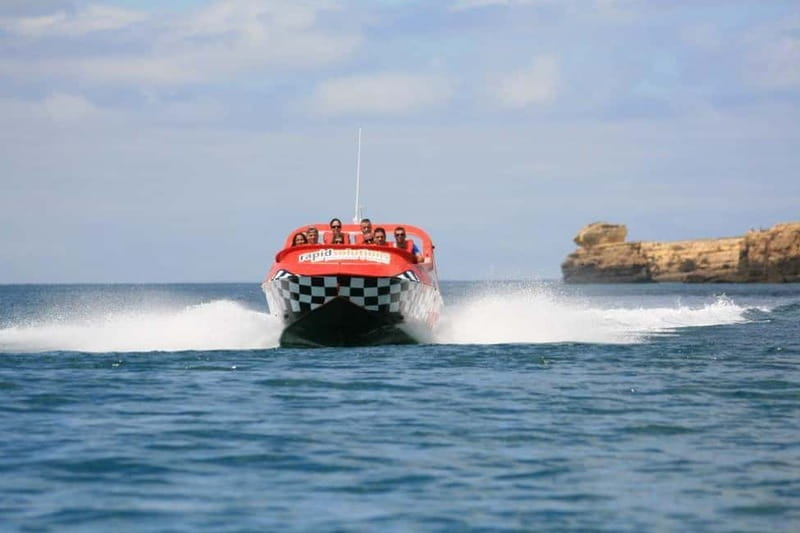 Albufeira: High-Adrenaline Jet Boat Ride - The quieter opening: caves, cliffs, and rock formations