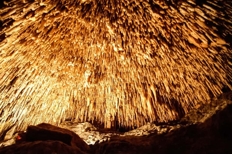 Alcudia: Caves of Drach Tour from the North with Boat Trip - Entering the caves and walking the 300 steps