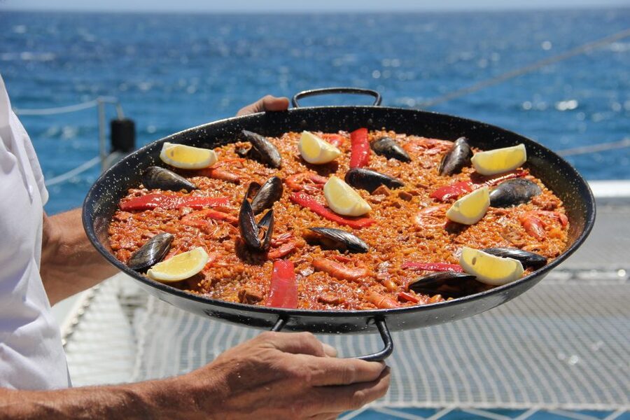 Alicante: 6-Hour Catamaran Cruise to Tabarca Island - The 1.5-hour sail toward Tabarca