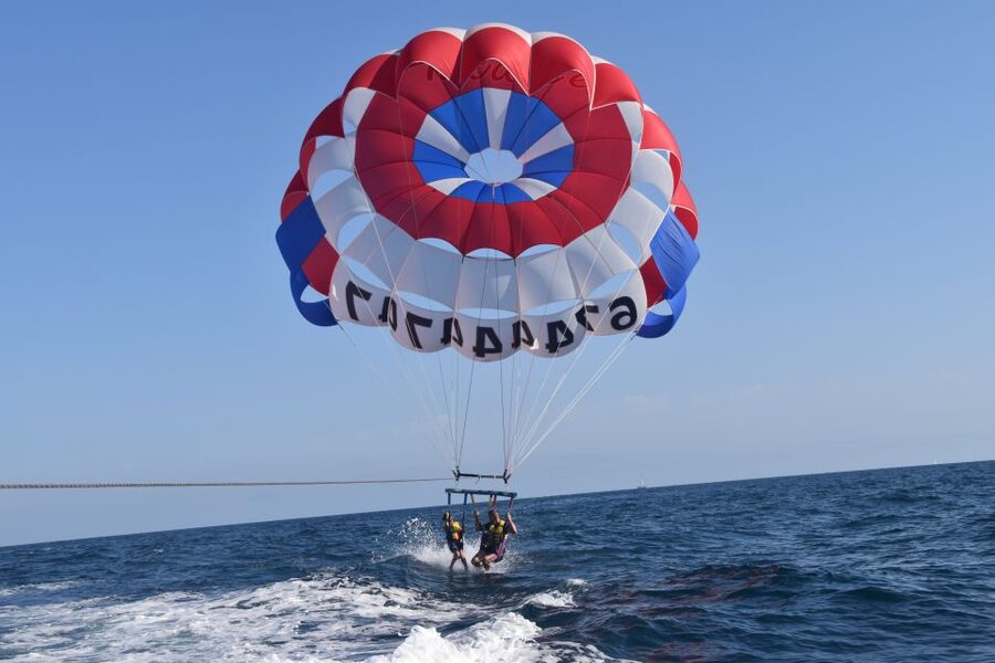 Alicante: Boat Trip and Parasailing Experience with Drink - Fifteen minutes above the Costa Blanca