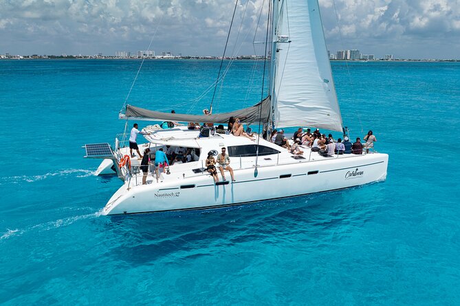 All Inclusive Isla Mujeres Catamaran - Buffet lunch at the beach club