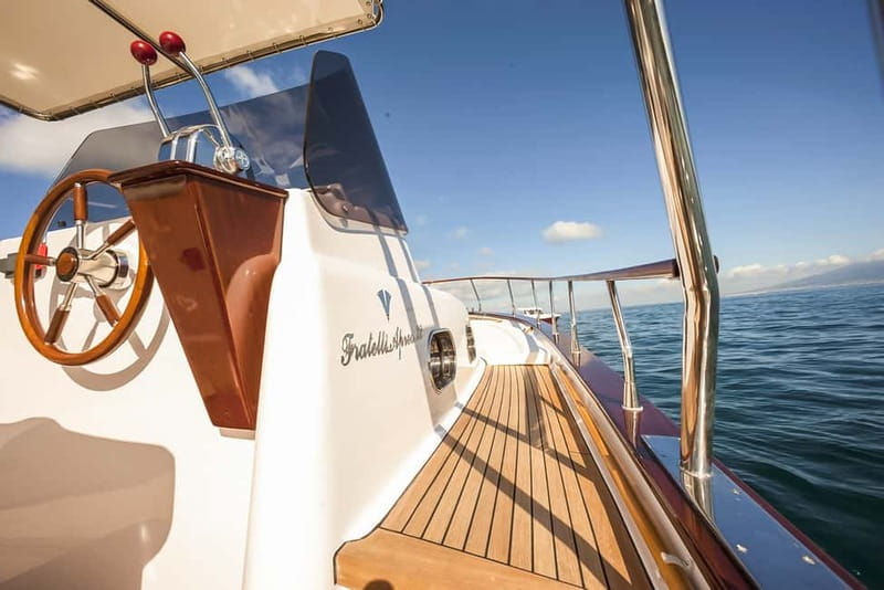 Amalfi Coast: Boat and Snorkeling Tour with Fruit & Drinks - The Positano swim stop