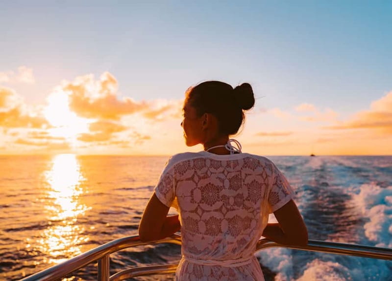 Amalfi Coast: Sunset Boat Tour with Fruit & Drinks - What makes this sunset cruise worth considering