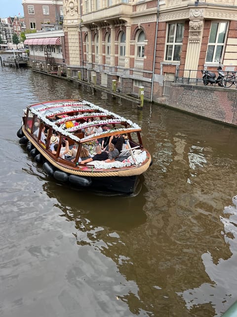 Amsterdam: Boat Tour with Optional Unlimited Drinks - Should you book the Enterprise canal cruise?