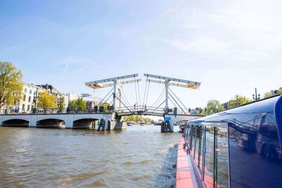 Amsterdam: City Canal Cruise and Rijksmuseum - Choosing between the two canal docks