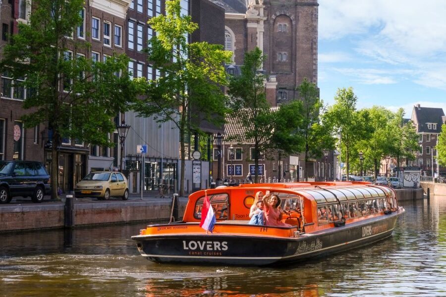 Amsterdam: City Centre Canal Cruise including Audioguide - What you may see along the route