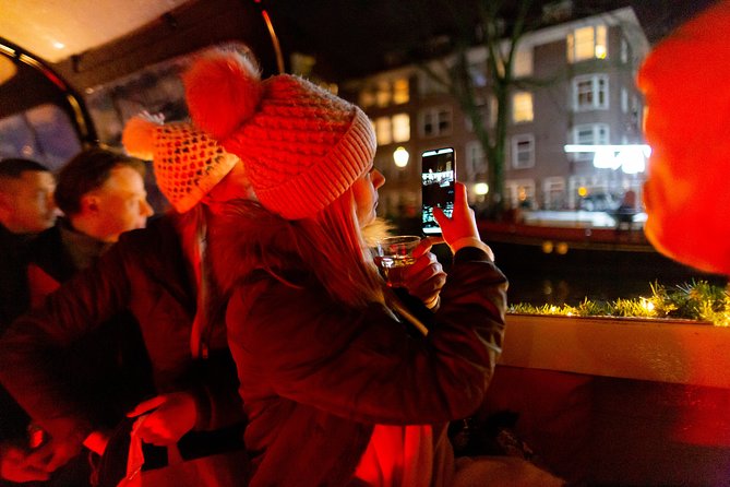 Amsterdam Evening Canal Cruise with Live Guide and Onboard Bar - Is $24.61 good value?