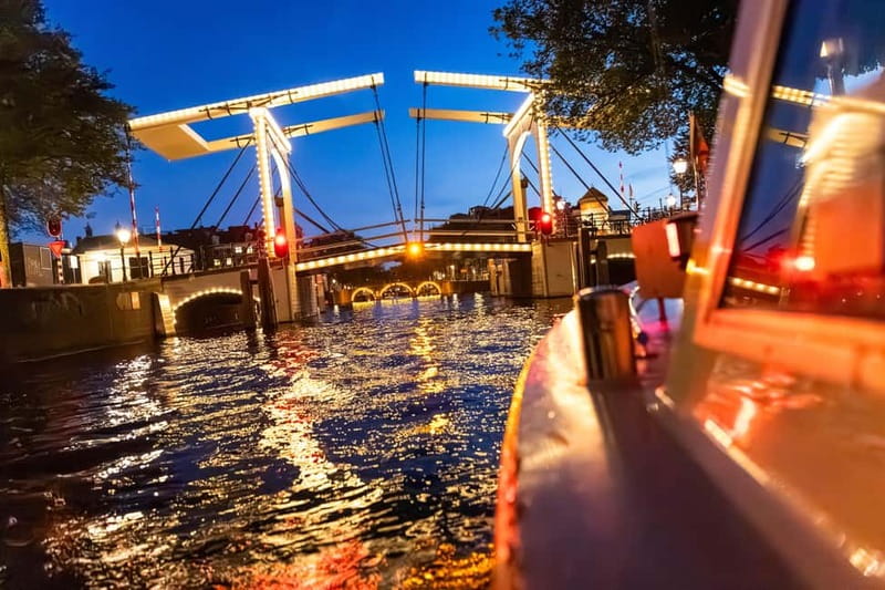 Amsterdam: Evening Cruise with Optional Wine and Snacks - Is the snack box worth adding?