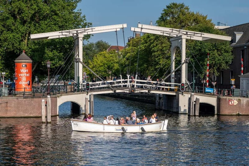 Amsterdam: Guided City Highlights Open Boat Canal Cruise - Is $28 a fair price?