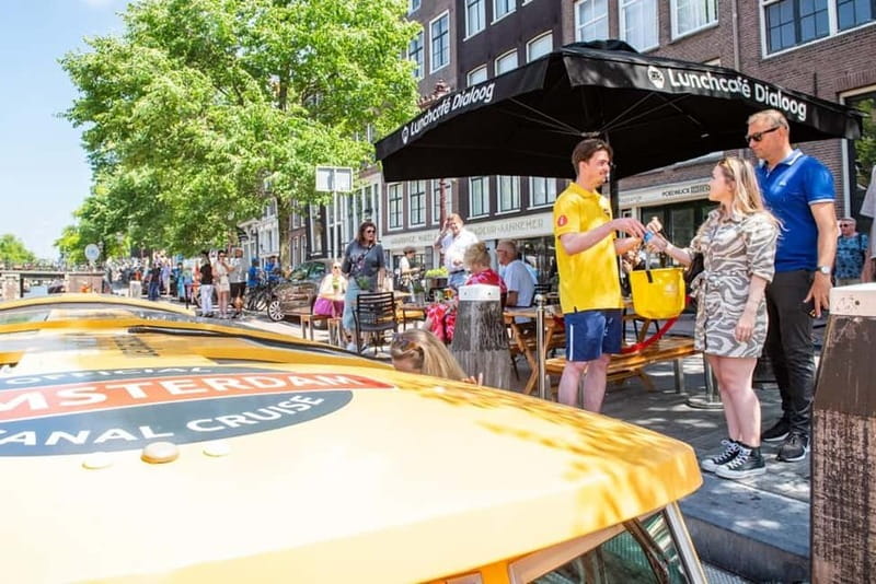 Amsterdam: Historic City Centre Canal Cruise - Magere Brug and the central museums