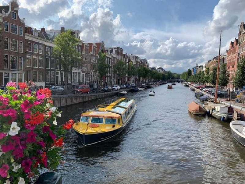 Amsterdam: Historic City Centre Canal Cruise - Passing the Anne Frank House