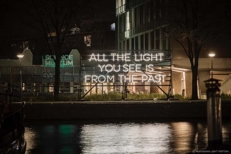 Amsterdam: Light Festival Boat+Unlimit.Drinks & Snack Option - Why the Light Festival belongs on the water