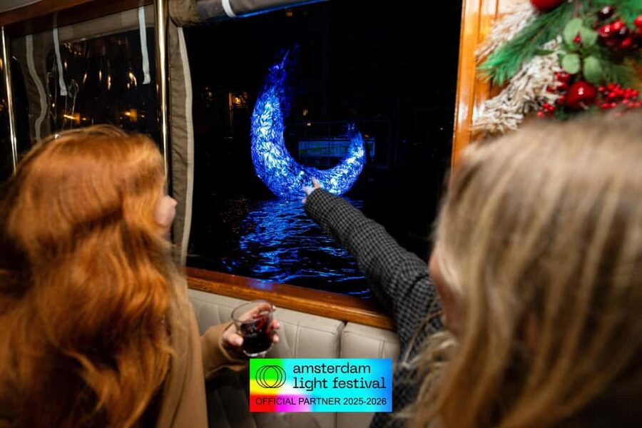 Amsterdam: Light Festival Cruise + Stroopwafel & Hot Choco - Is $31 a fair price?