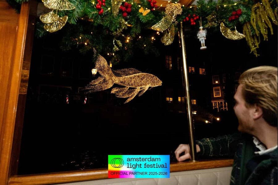 Amsterdam: Light Festival Heated Cruise + Unl Drinks & Snack - Who will enjoy this cruise most