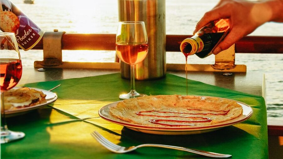 Amsterdam: River Cruise With All-You-Can-Eat Dutch Pancakes - A pancake boat instead of an ordinary canal cruise