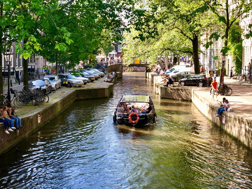 Amsterdam Small Group Canal Cruise inc Snacks/Drinks Winter - The food: bitterballen, cheese, and stroopwafels
