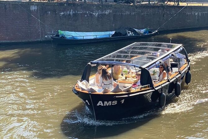 Amsterdam Small-Group Canal Cruise Including Snacks and Drinks - Starting at Keizersgracht 401