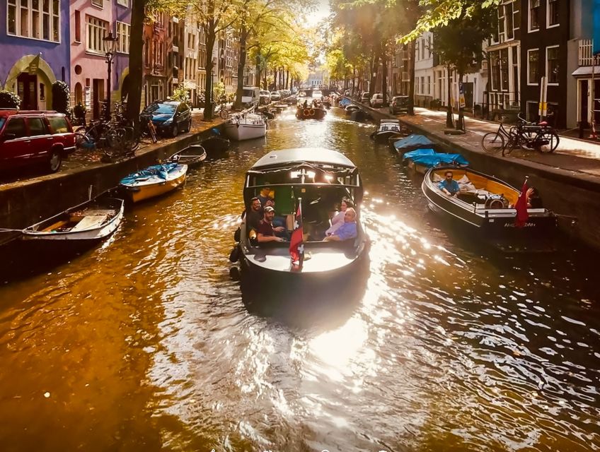 Amsterdam: Smoke and Lounge City Boat Cruise - What the 70-minute length means