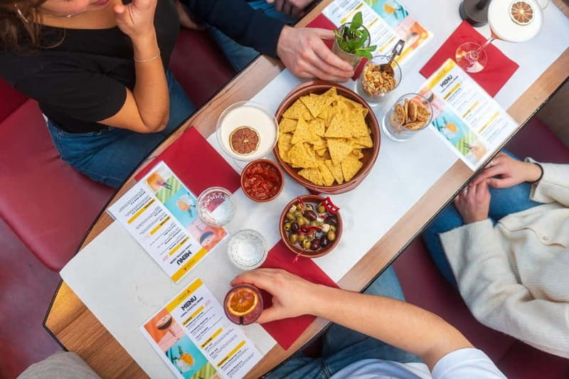Amsterdam: Unlimited Cocktails Cruise on the Canals - A drink menu suited to different tastes