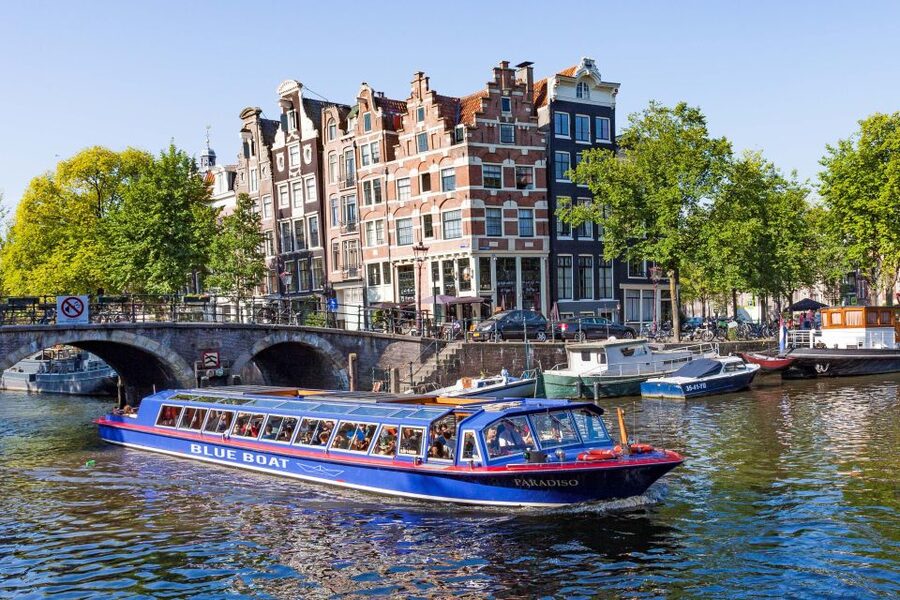 Amsterdam: Van Gogh Museum Ticket and City Canal Cruise - What makes the combination good value