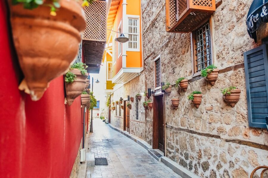 Antalya: City Tour including Waterfalls and Boat tour - The guides can make or break the experience