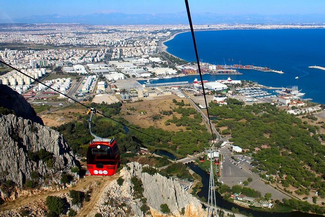 Antalya: City Tour with Boat Trip, Old Town & Waterfalls - Hadrian’s Gate and Kaleici: the part that needs more time