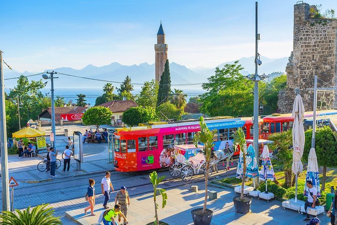 Antalya: City Tour with Boat Trip, Old Town & Waterfalls - Guides can make or break the day