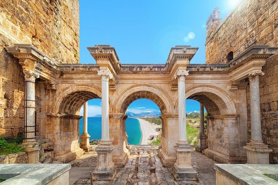 Antalya: Guided Old Town Tour with Boat Trip and Lunch - Key points to know before booking