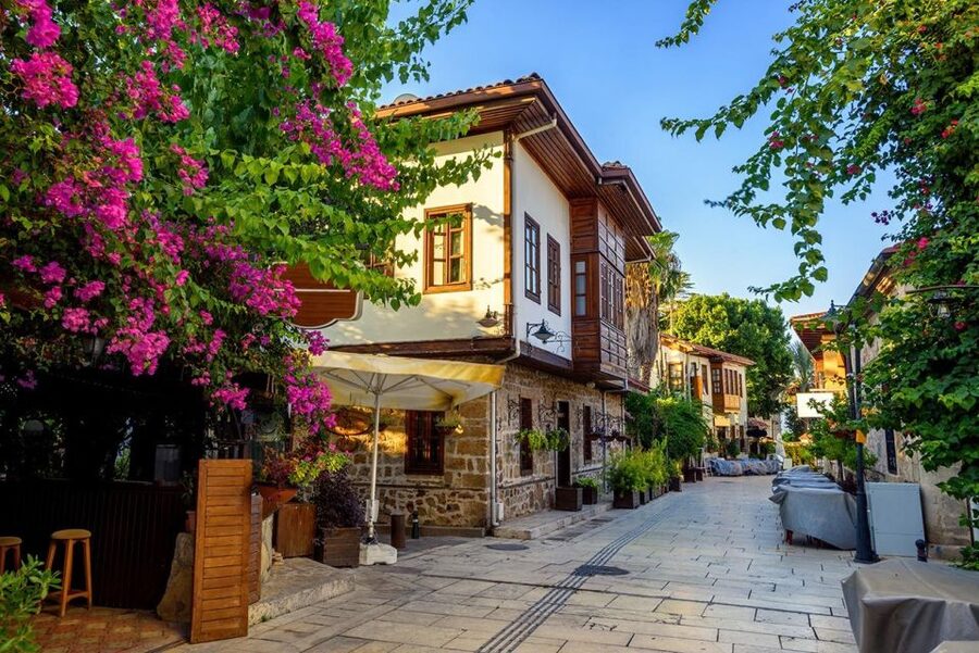 Antalya: Guided Old Town Tour with Boat Trip and Lunch - Why this tour works as an Antalya introduction