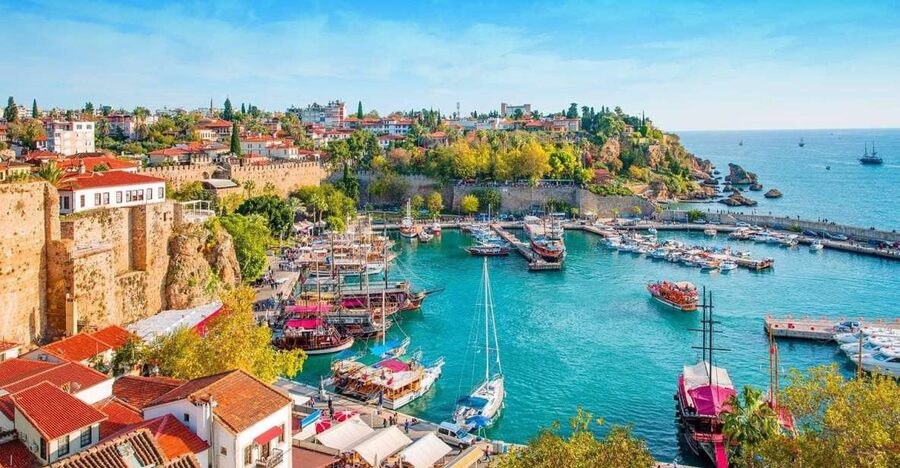 Antalya: Guided Old Town Tour with Boat Trip and Lunch - Walking through Kaleiçi and Antalya’s old walls