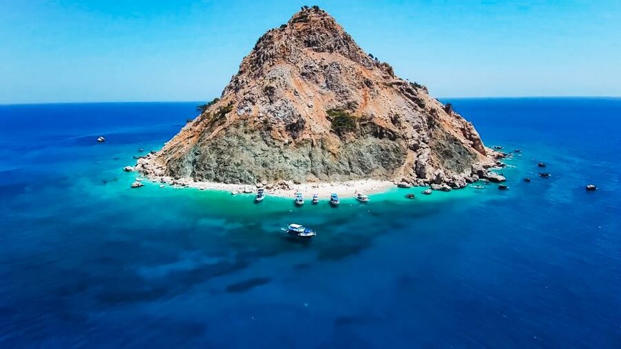 Antalya/Kemer: Suluada Island Small-Group Boat Tour w/ Lunch - Boarding the boat in Adrasan
