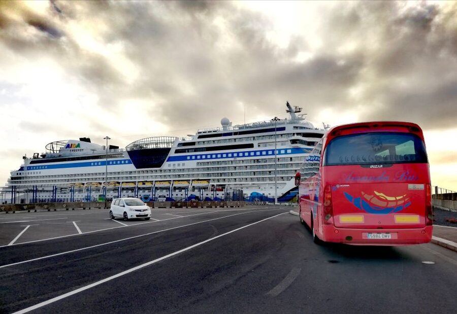 Arrecife: Timanfaya and Green Lagoon for Cruise Passengers - Why this Lanzarote excursion works well from a cruise ship