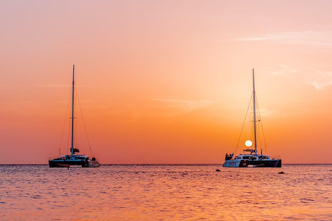 Aruba Sunset Sail with Appetizers and Open Bar - Setting sail from Piet’s Pier Bar at 5:30 pm